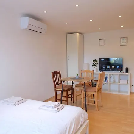 Apartment Bivalvia *