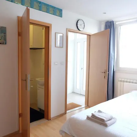 شقة Bivalvia كوبر