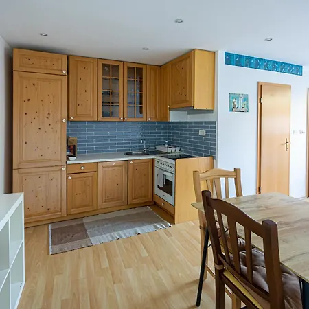 Bivalvia Apartment *